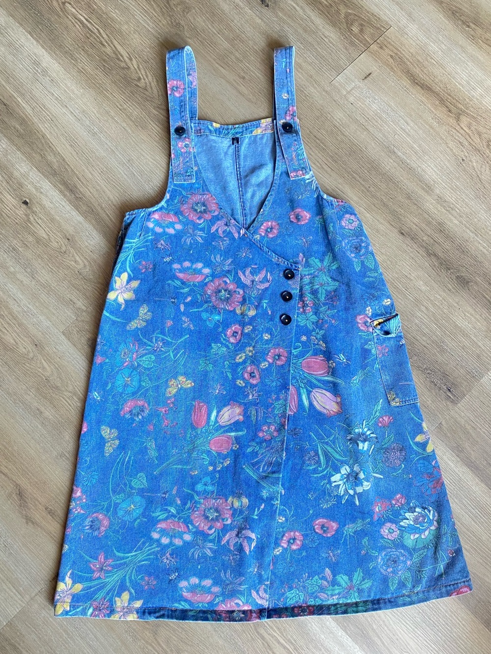 Denim Pinafore Dress with cute floral pattern & pockets size medium cottagecore